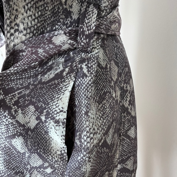 INC International Concept Snake Embossed Snap Front Buckle Belt Rain Coat size L - Picture 15 of 15